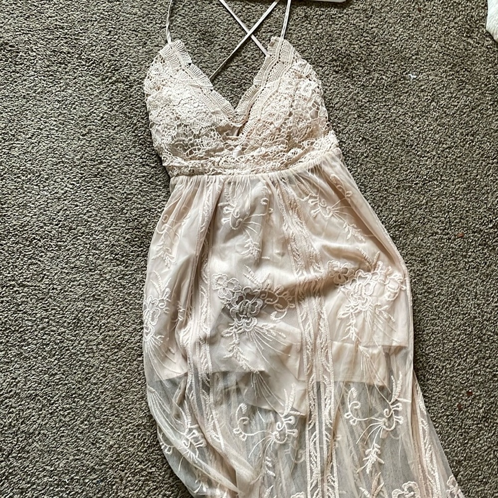 Elegant Lace Maxi Dress in Cream